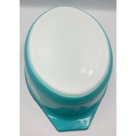 Pyrex 045 Turquoise White Lace Medallion Oval Casserole Dish 2.5 QT - Picture 8 of 11